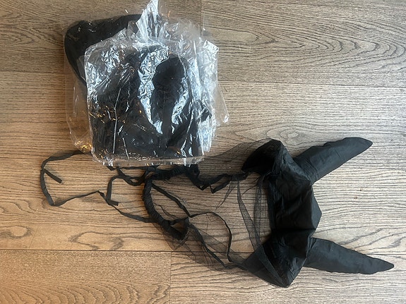 Product image 1 of 6