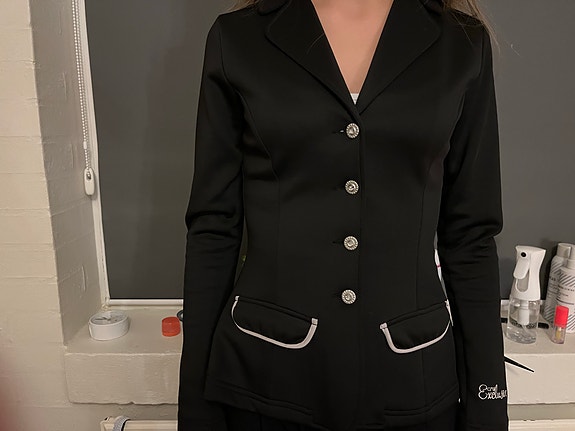 Product image 1 of 4