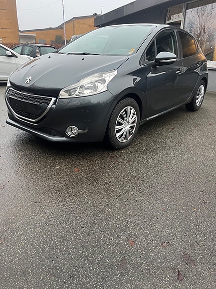Peugeot 208