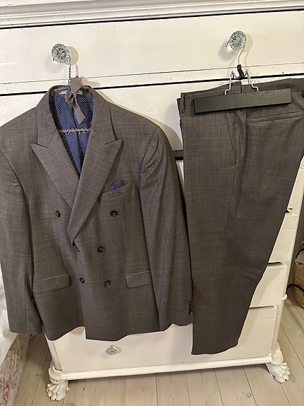 Product image 1 of 8