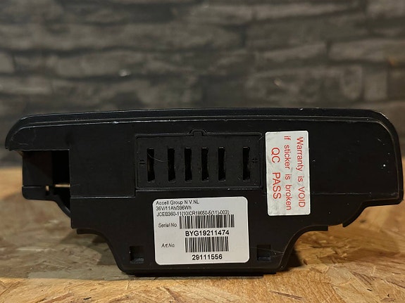 Product image 3 of 3