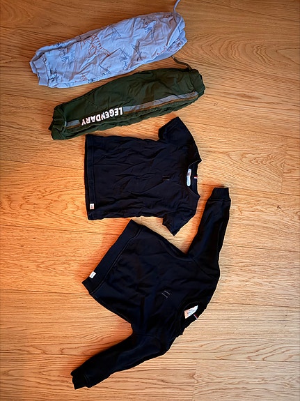 Product image 1 of 4