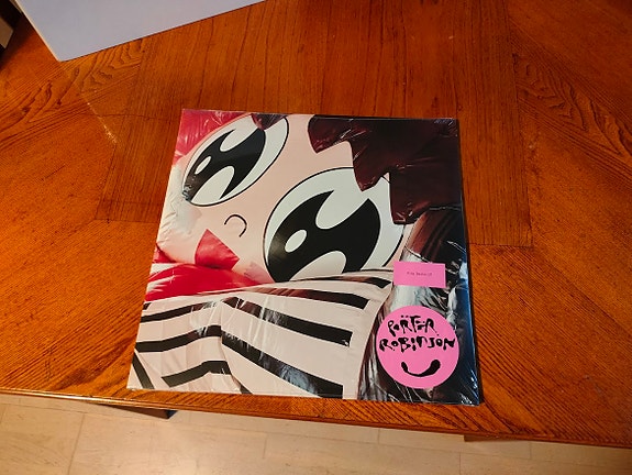 Product image 1 of 2