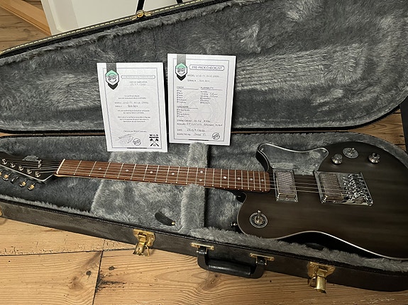 Product image 1 of 6