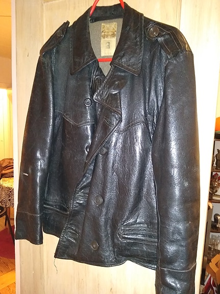 Product image 1 of 3