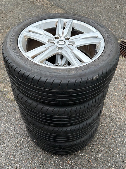 Product image 1 of 4