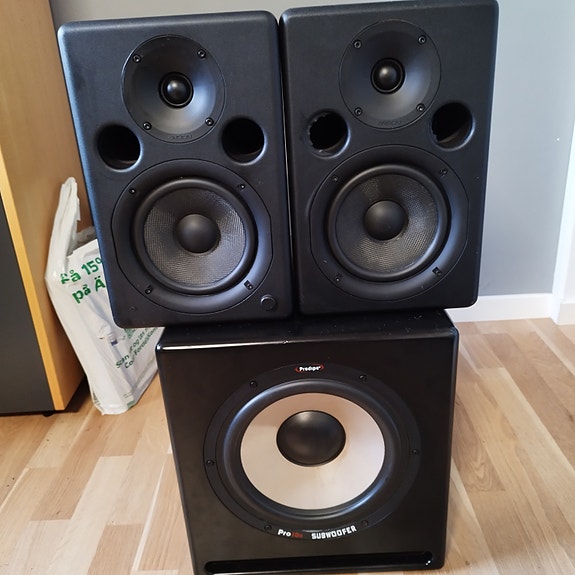 Product image 1 of 4