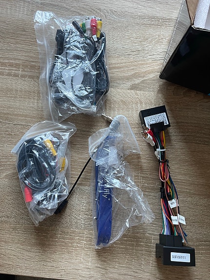 Product image 2 of 9