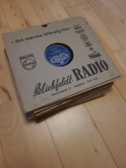 Product image 1 of 4