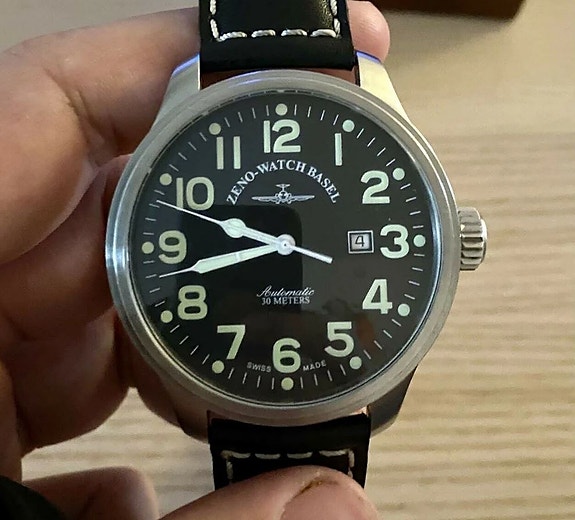 Product image 1 of 8