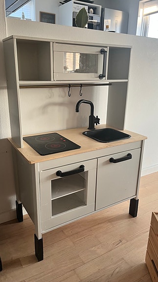 Product image 1 of 6