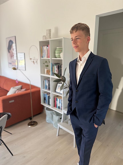 Product image 2 of 8