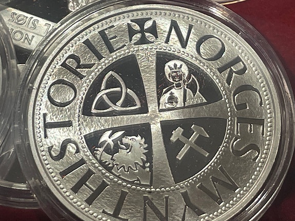 Product image 2 of 7