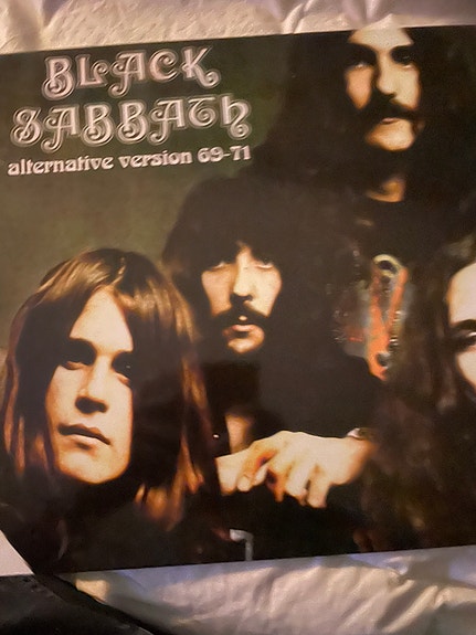 Product image 1 of 2