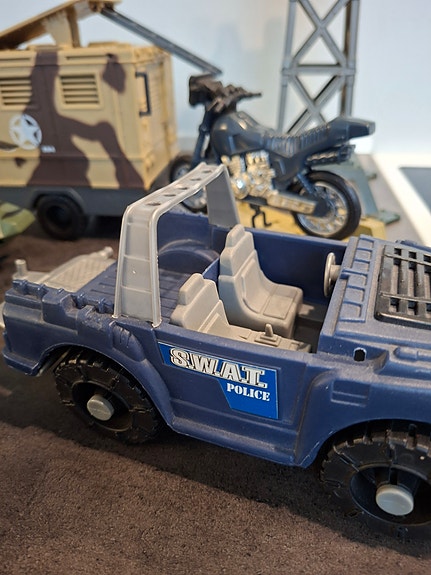 Product image 2 of 8