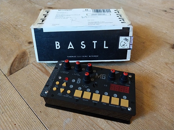 Product image 9 of 10