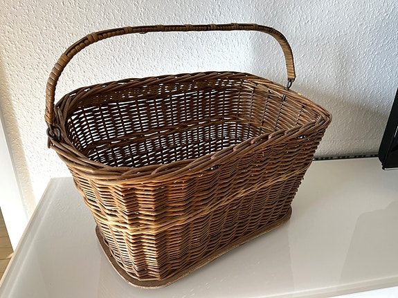 Product image 1 of 8