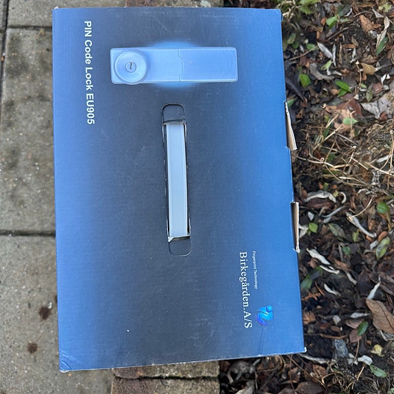 Product image 1 of 4