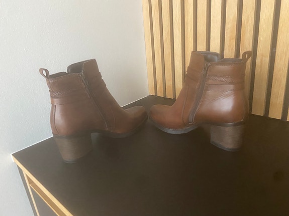 Product image 13 of 16