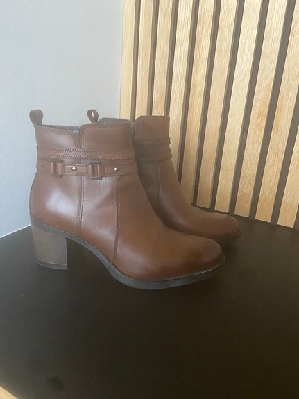 Product image 11 of 16