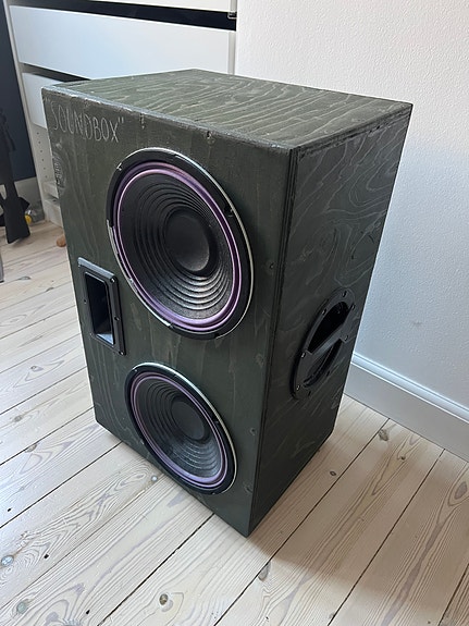 Product image 1 of 3