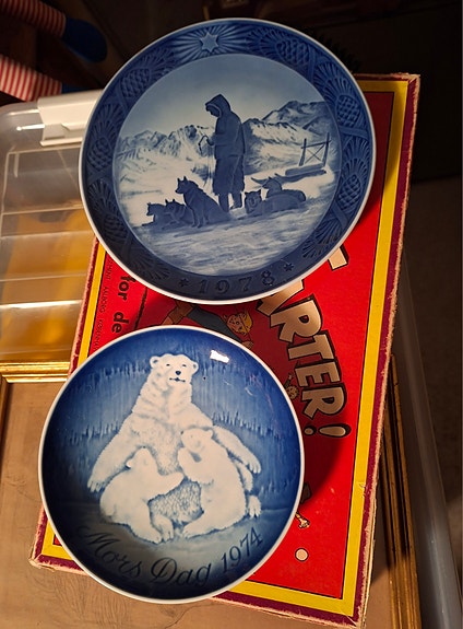 Product image 1 of 2