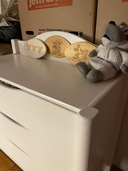 Product image 1 of 3