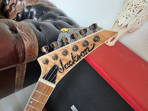 Product image 2 of 9