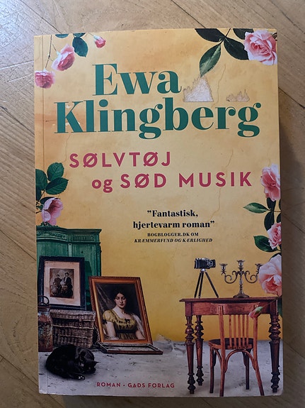 Product image 1 of 2