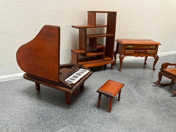 Product image 1 of 8