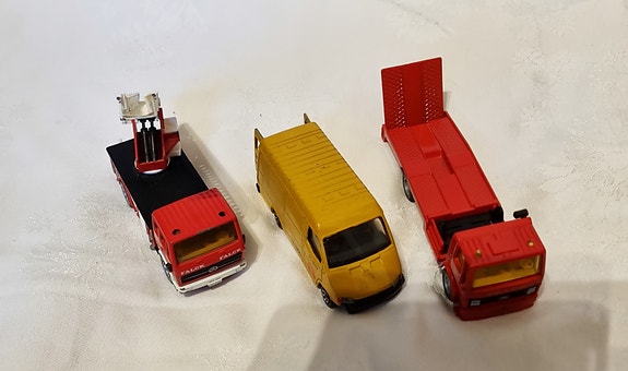 Product image 1 of 2