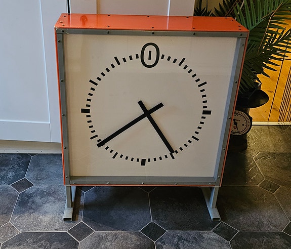 Product image 1 of 6