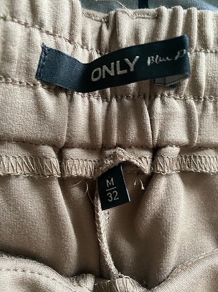 Product image 15 of 20