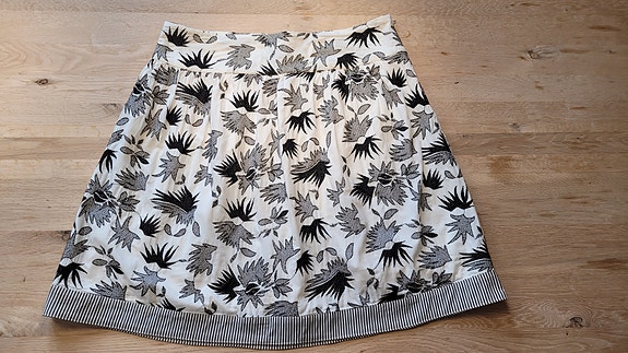 Product image 1 of 8