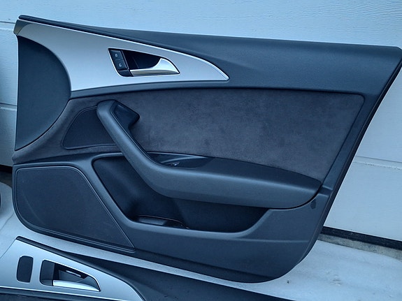 Product image 30 of 32