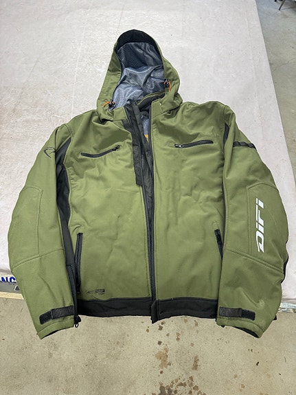 Product image 1 of 4