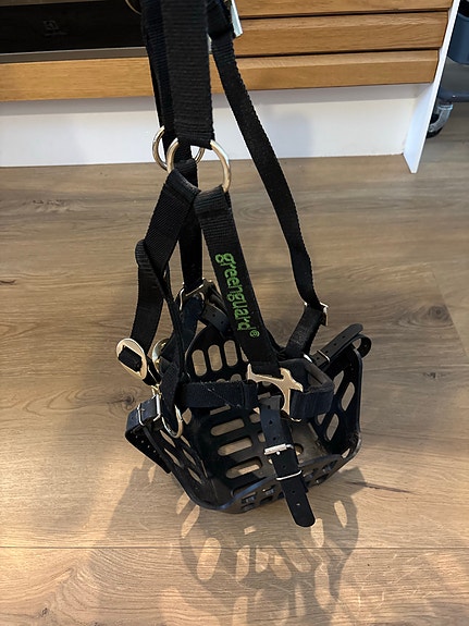 Product image 1 of 4