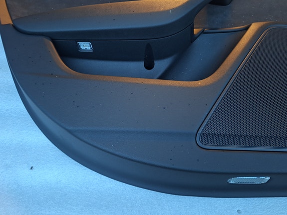 Product image 16 of 18