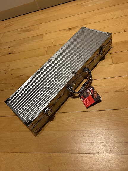 Product image 2 of 8