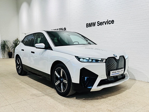 BMW iX
