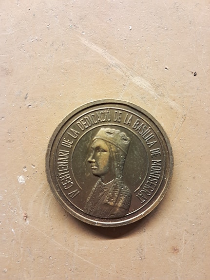 Product image 1 of 2