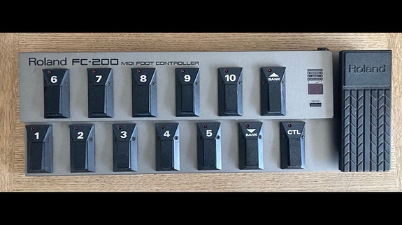 Roland FC-200 MIDI Foot Controller | DBA