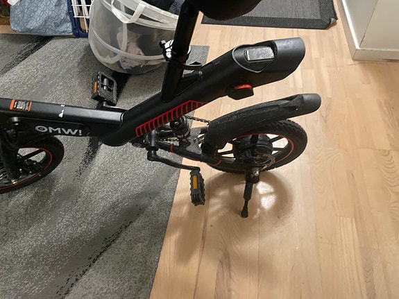 Product image 1 of 6