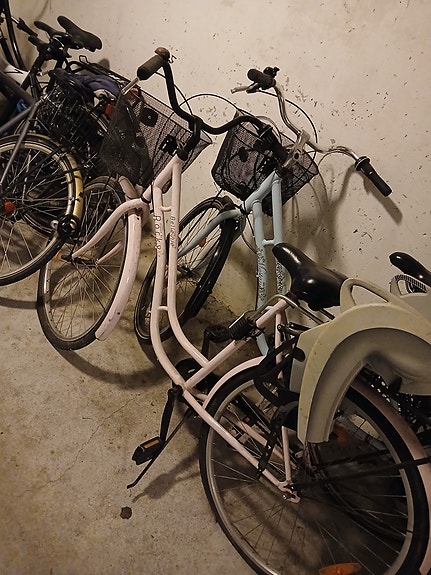 Product image 1 of 8