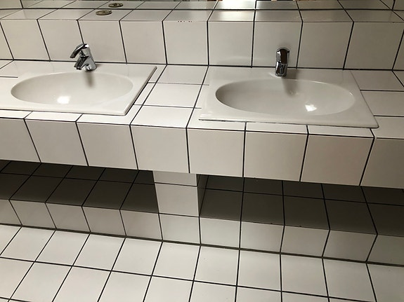 Product image 1 of 7