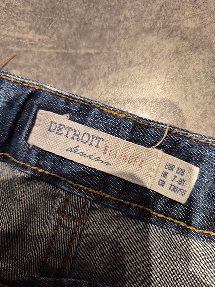 Product image 12 of 16