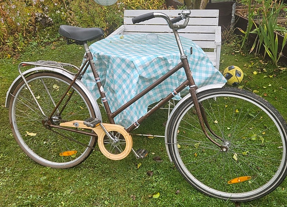 Product image 1 of 3