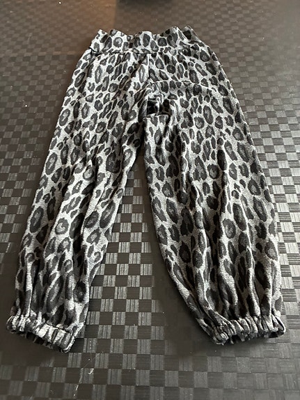 Product image 1 of 6