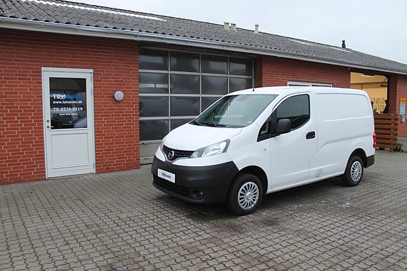 Nissan NV200