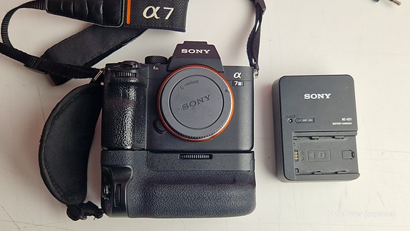 Product image 1 of 8